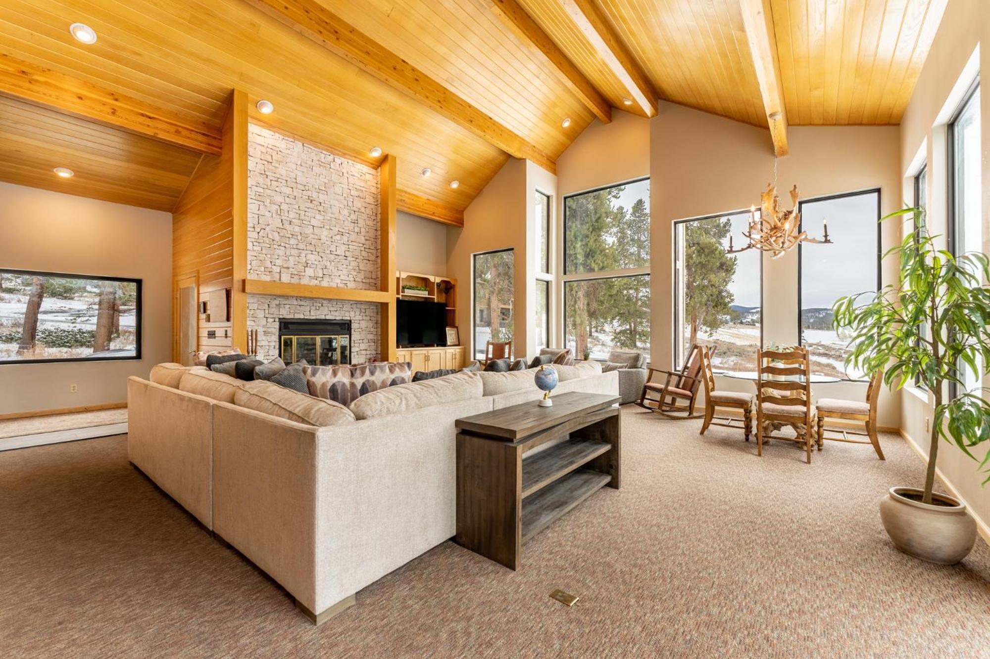 203 Gentian Road Villa Keystone Exteriör bild